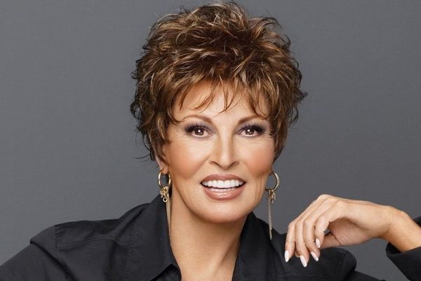 Korotkie Strizhki Dlya Zhenshin Posle 50 Let 33 Foto S Ukladkoj I Bez Lipesinka Ru